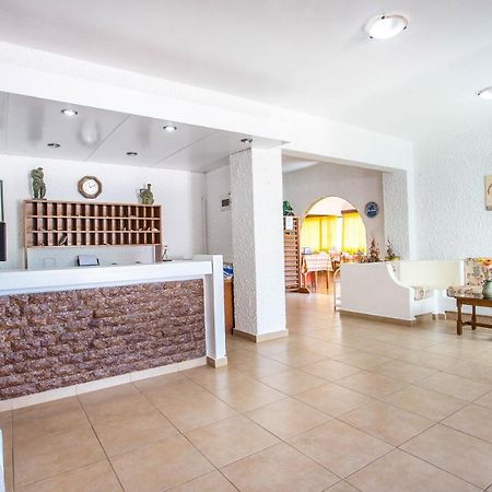 פליראקי Muses Hotel מראה חיצוני תמונה