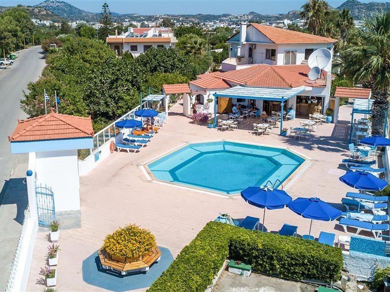 פליראקי Muses Hotel מראה חיצוני תמונה