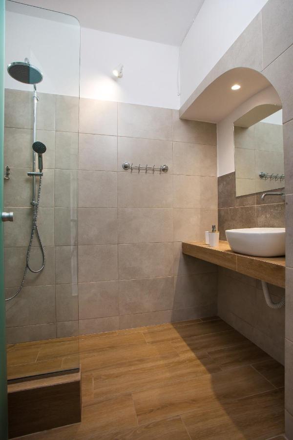 פליראקי Muses Hotel מראה חיצוני תמונה