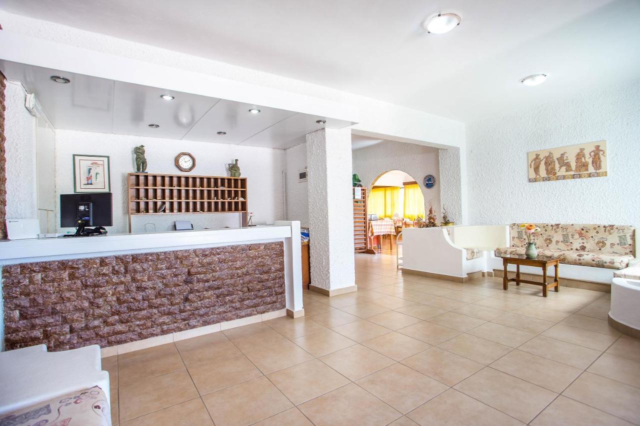 פליראקי Muses Hotel מראה חיצוני תמונה