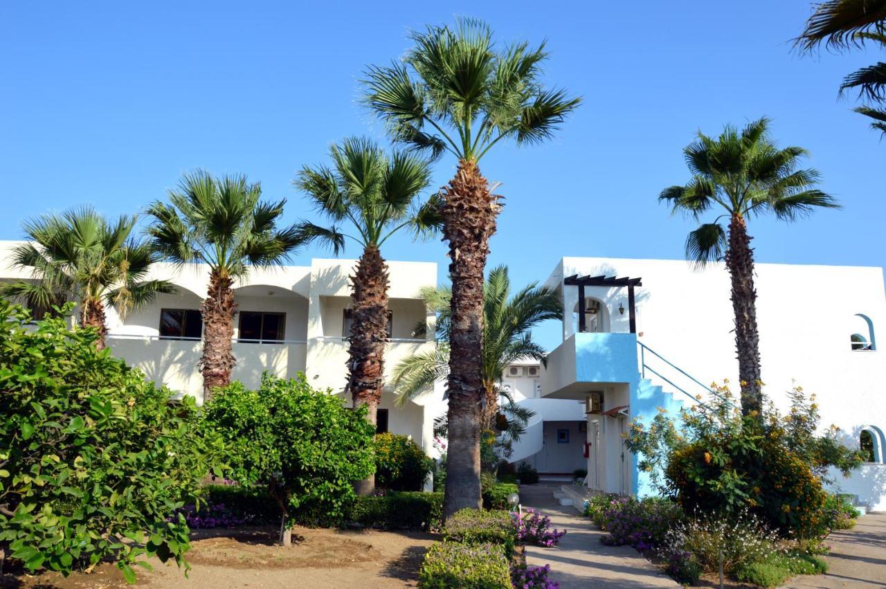 פליראקי Muses Hotel מראה חיצוני תמונה