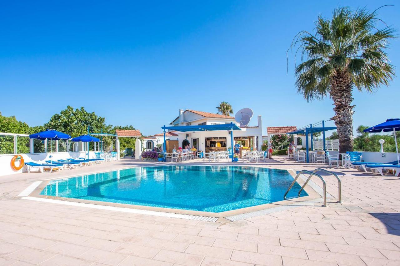 פליראקי Muses Hotel מראה חיצוני תמונה