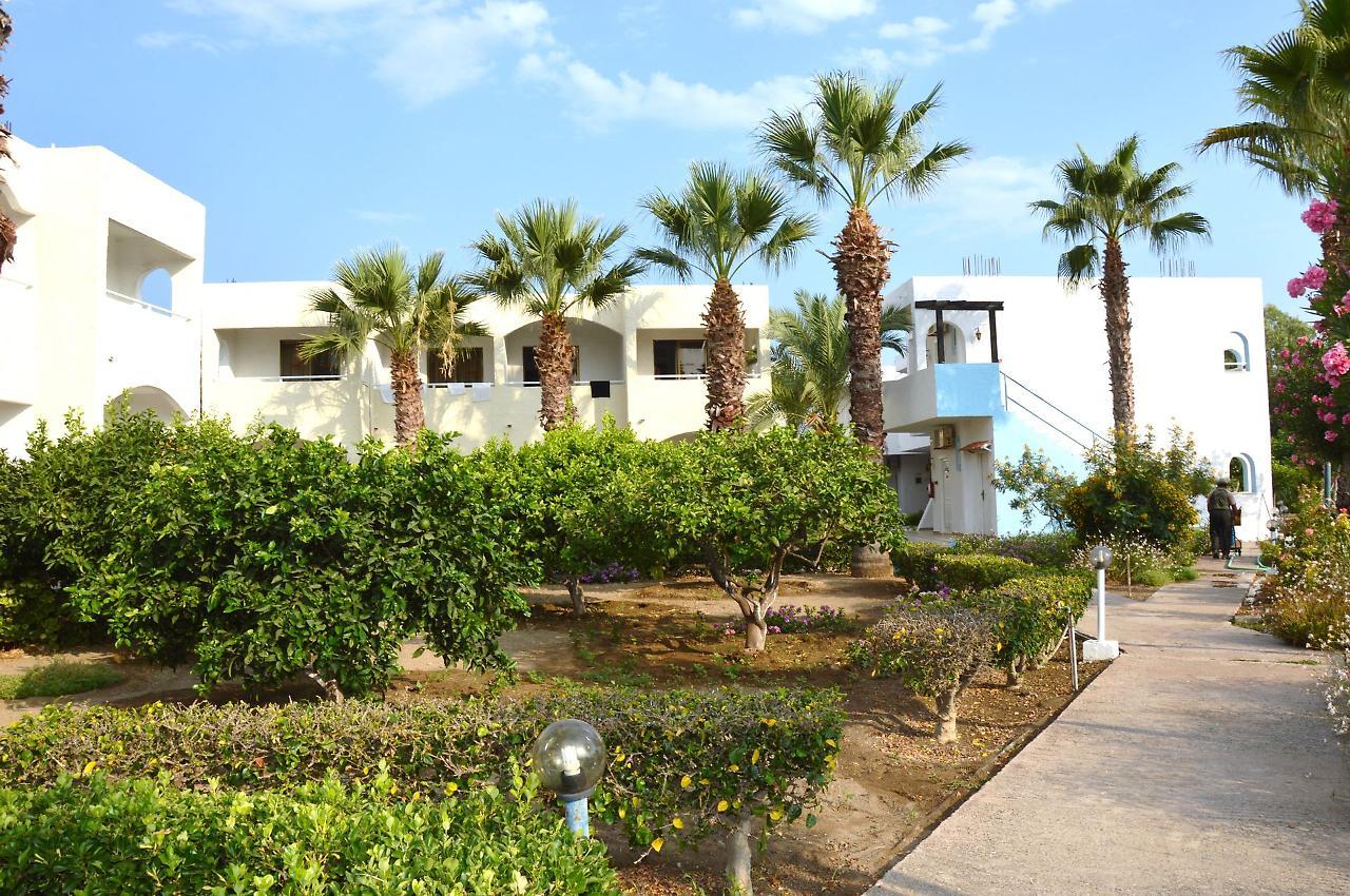 פליראקי Muses Hotel מראה חיצוני תמונה