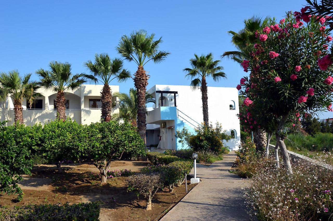 פליראקי Muses Hotel מראה חיצוני תמונה
